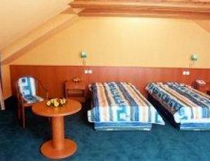 Dvorak Hotel (CB)